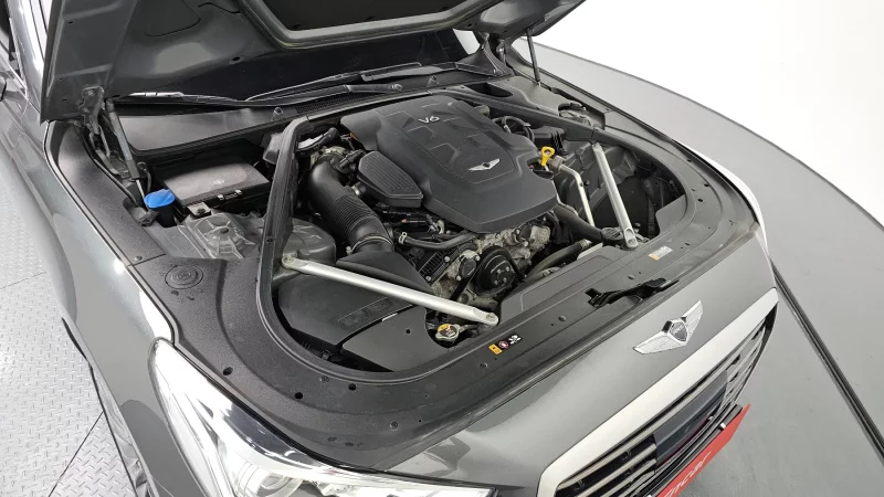 Genesis EQ900