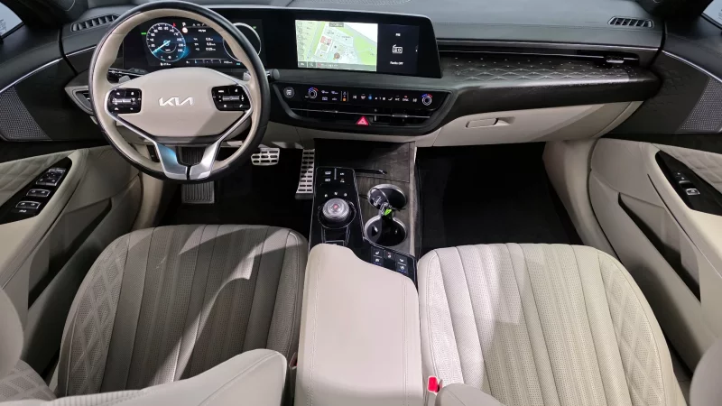 Kia K8