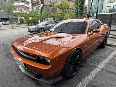 Dodge CHALLENGER