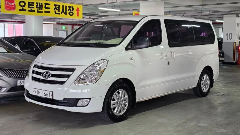 Hyundai Grand Starex