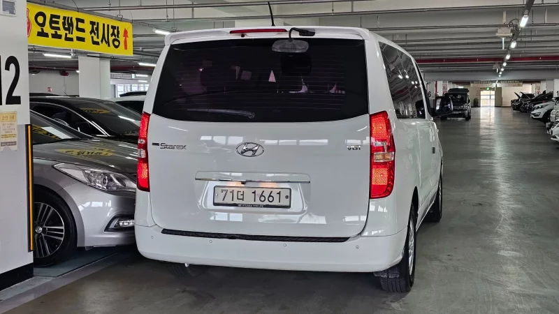Hyundai Grand Starex