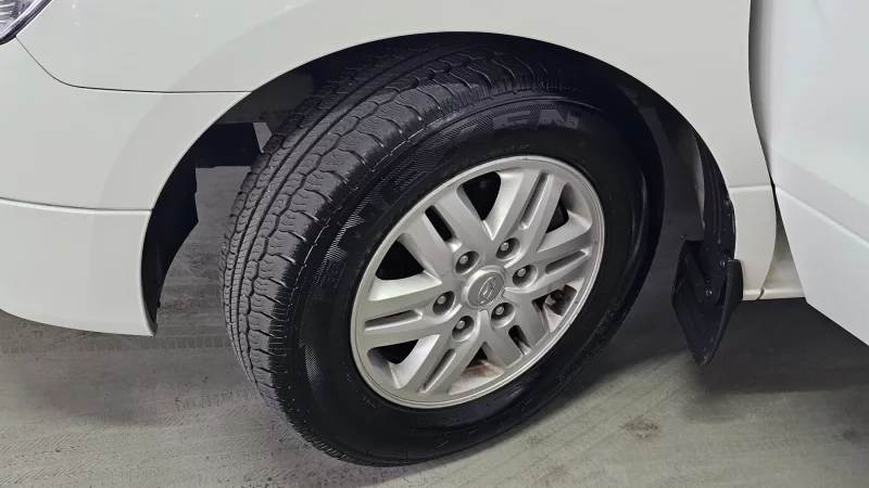 Hyundai Grand Starex