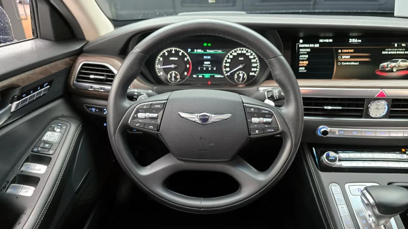 Genesis G90