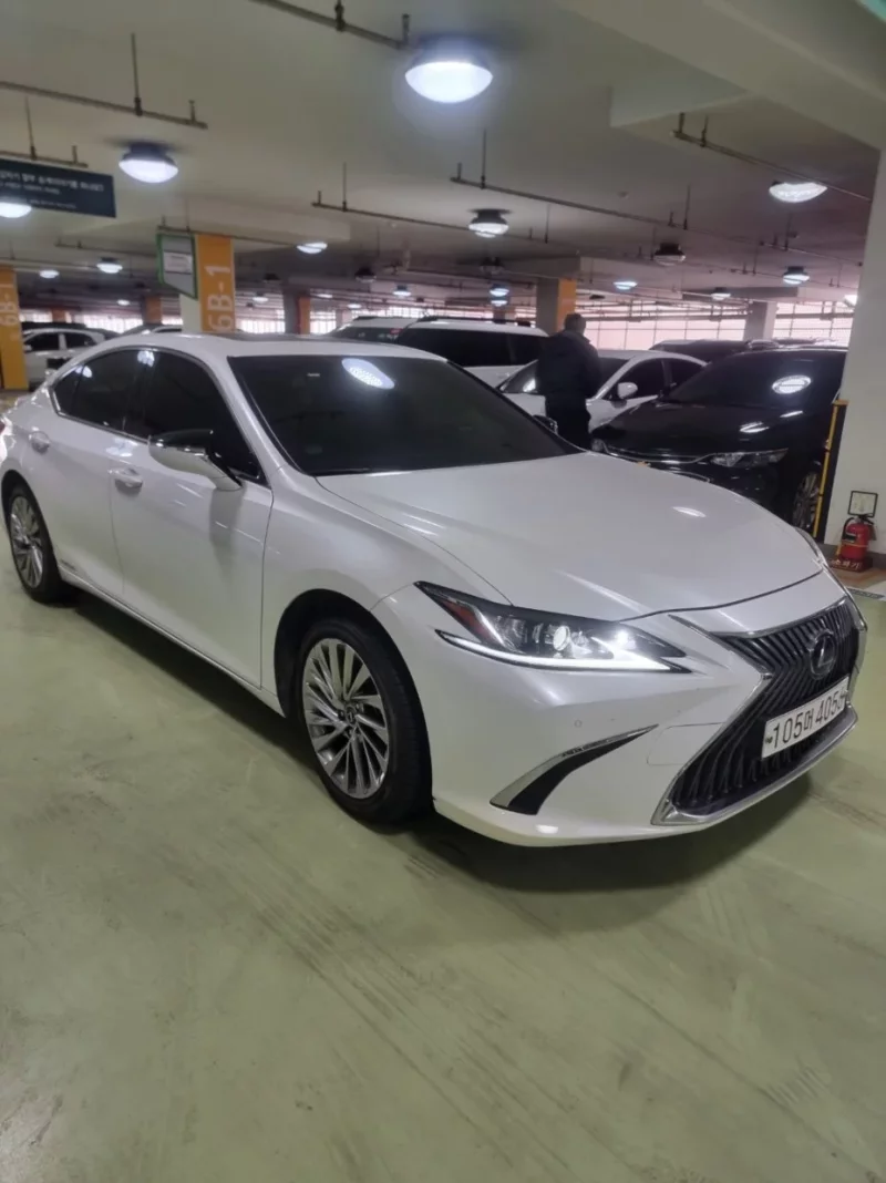Lexus ES300h