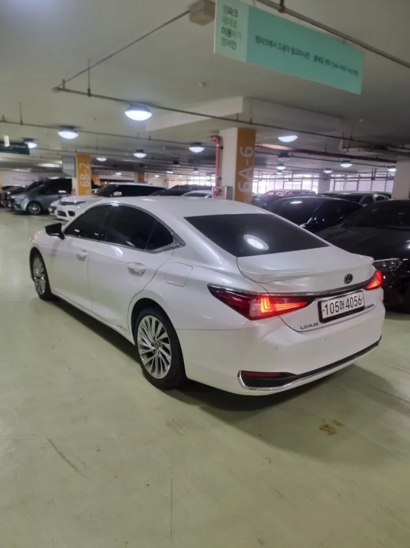 Lexus ES300h