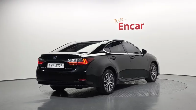 Lexus ES300h