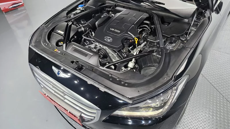 Hyundai Genesis