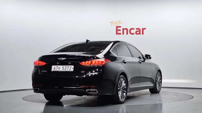 Hyundai Genesis