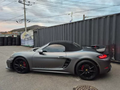 Porsche CAYMAN