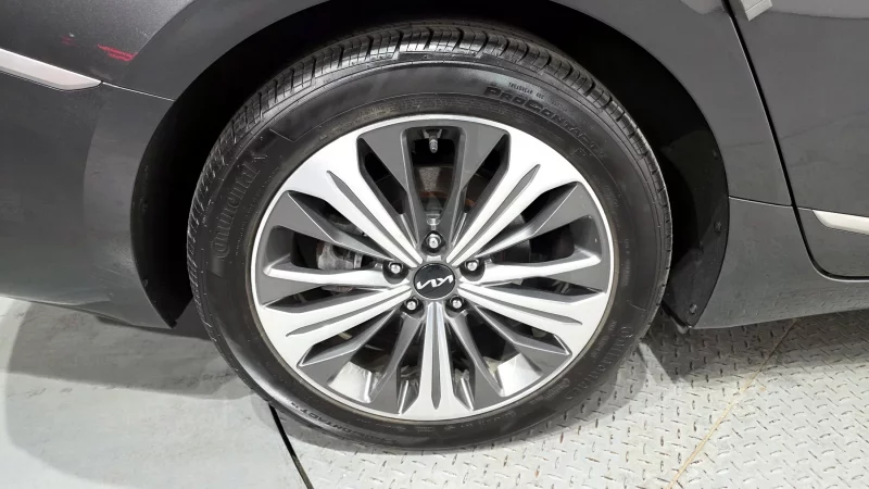Kia K8