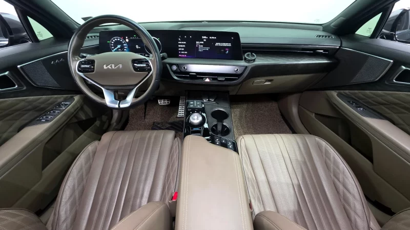 Kia K8