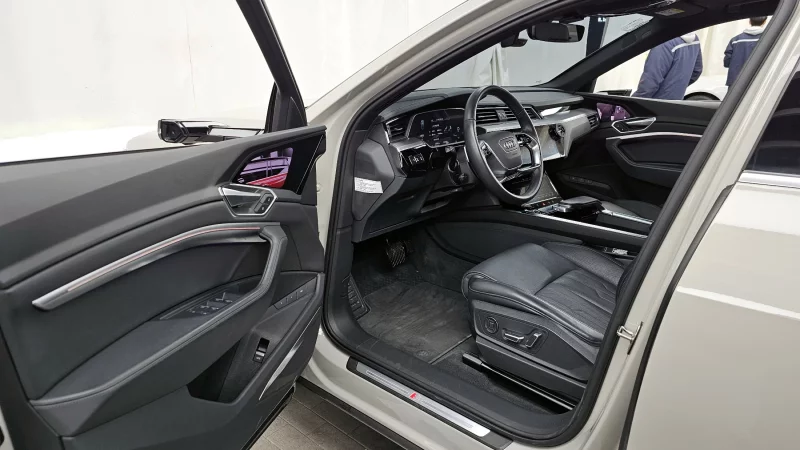 Audi e-tron
