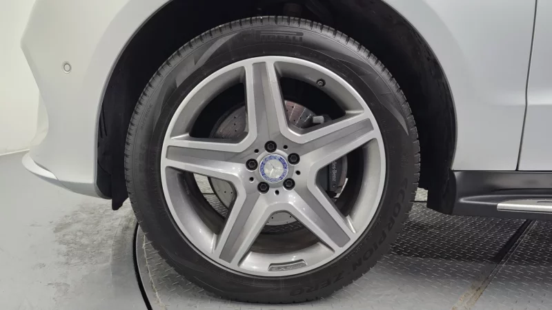 Mercedes-Benz GLE-Class