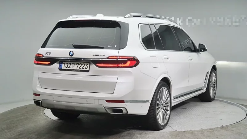 BMW X7