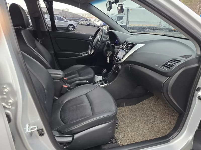 Hyundai Accent