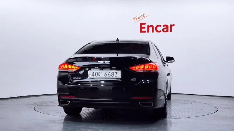 Hyundai Genesis