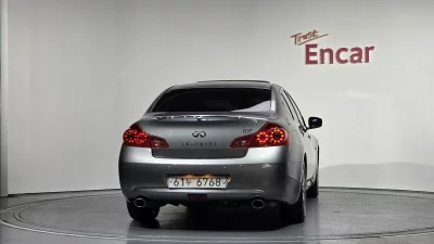 Infiniti G37