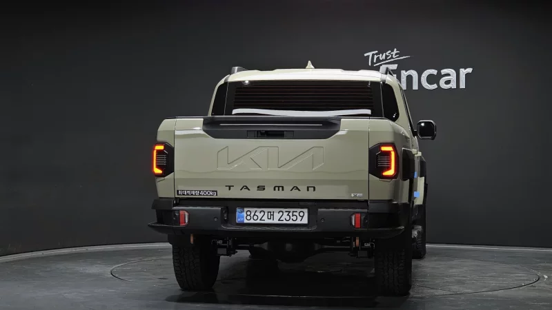 Kia Tasman