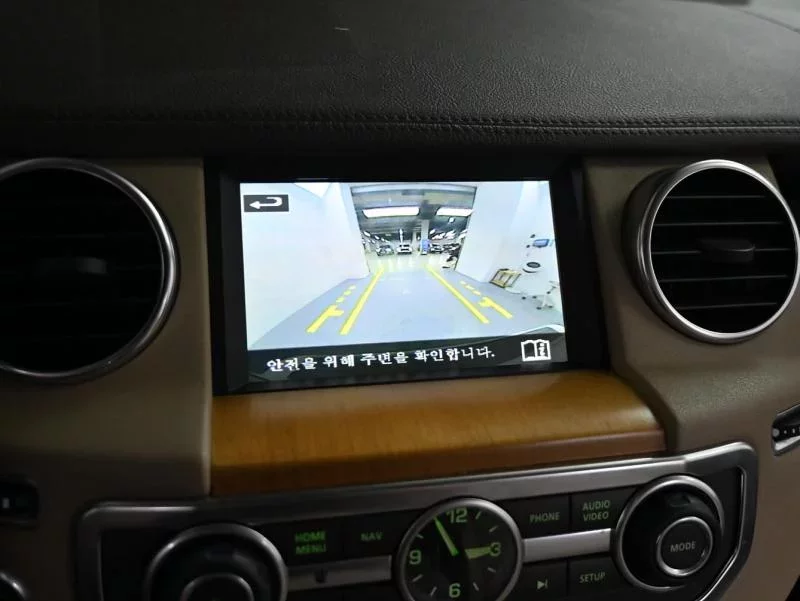 Land Rover DISCOVERY