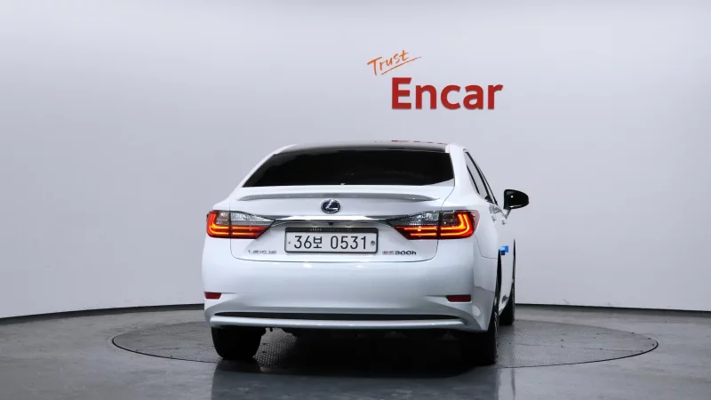 Lexus ES300h