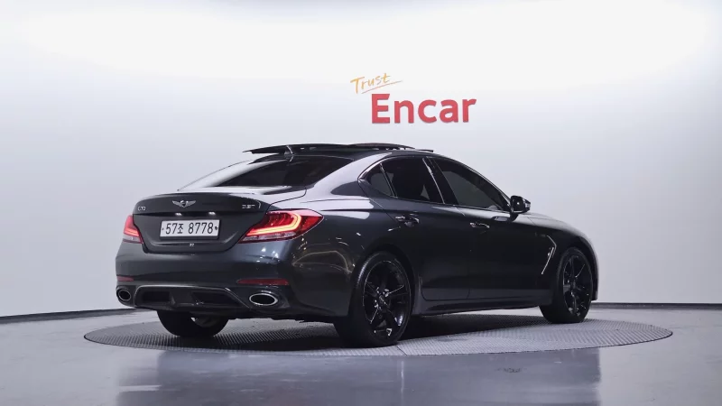 Genesis G70