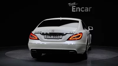 Mercedes-Benz CLS-Class
