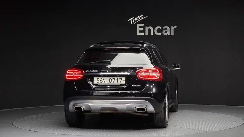 Mercedes-Benz GLA-Class