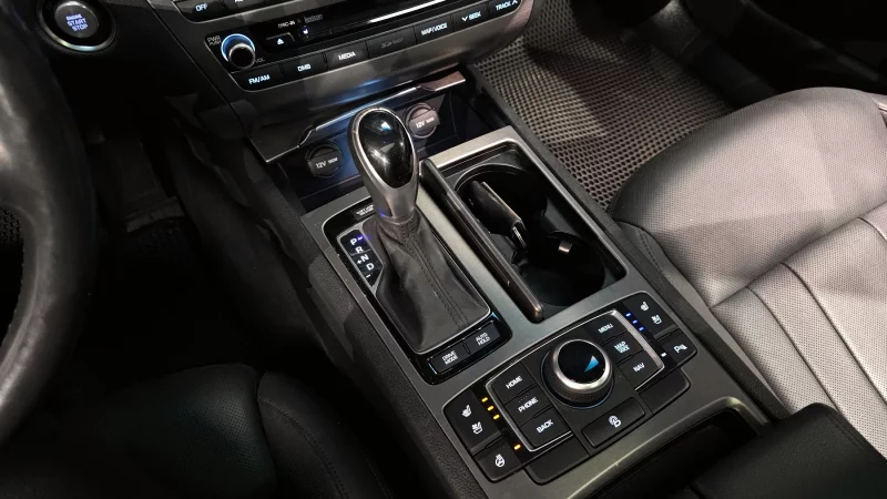 Hyundai Genesis