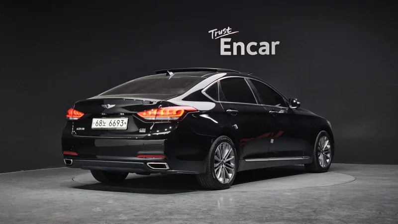 Hyundai Genesis