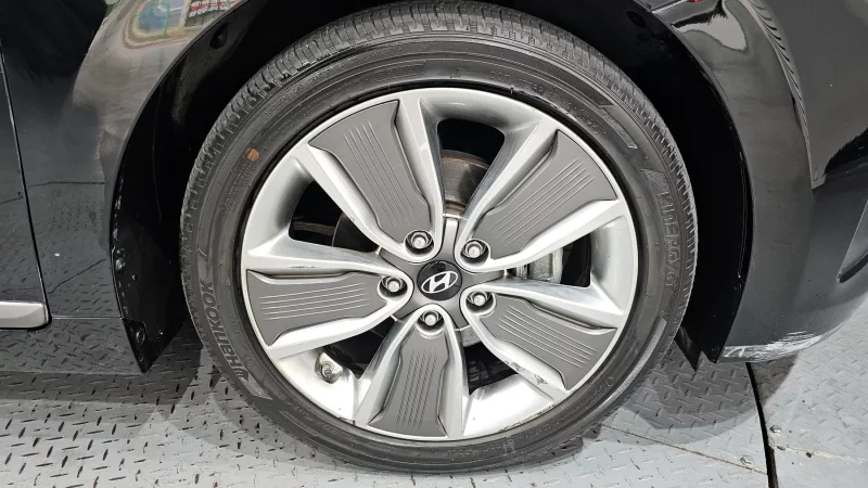 Hyundai Ioniq
