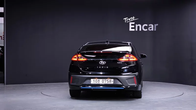 Hyundai Ioniq