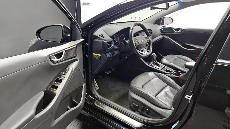 Hyundai Ioniq
