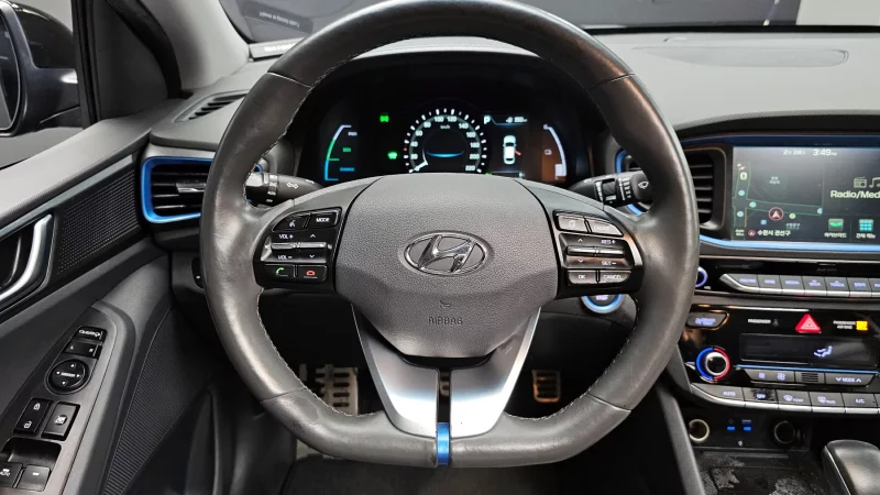 Hyundai Ioniq