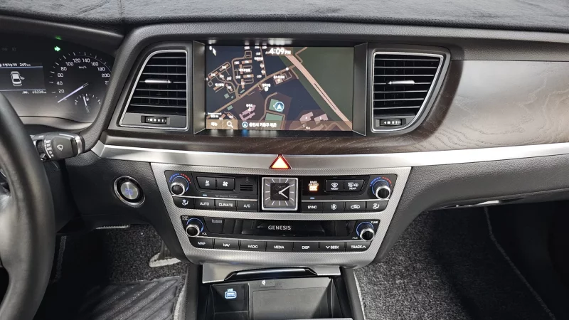 Genesis G80