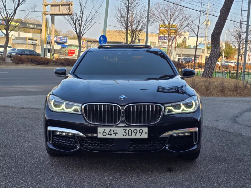 BMW 7-Series