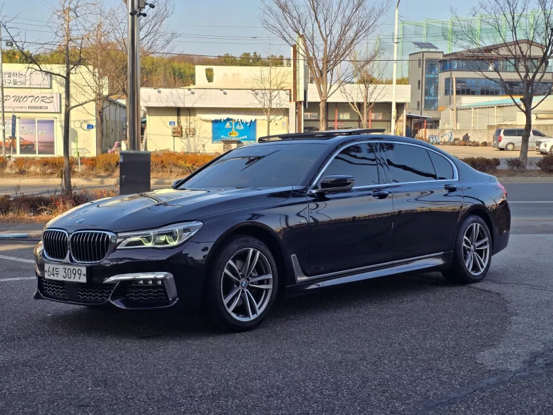 BMW 7-Series