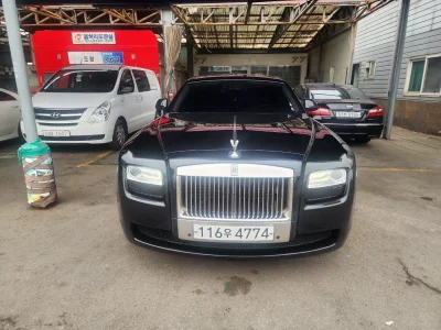 Rolls-Royce GHOST