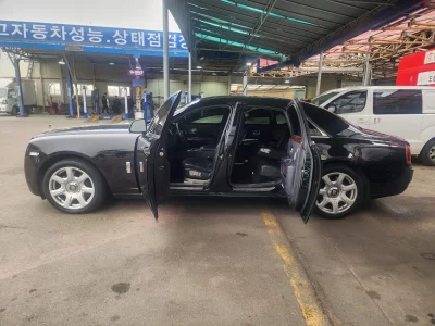 Rolls-Royce GHOST
