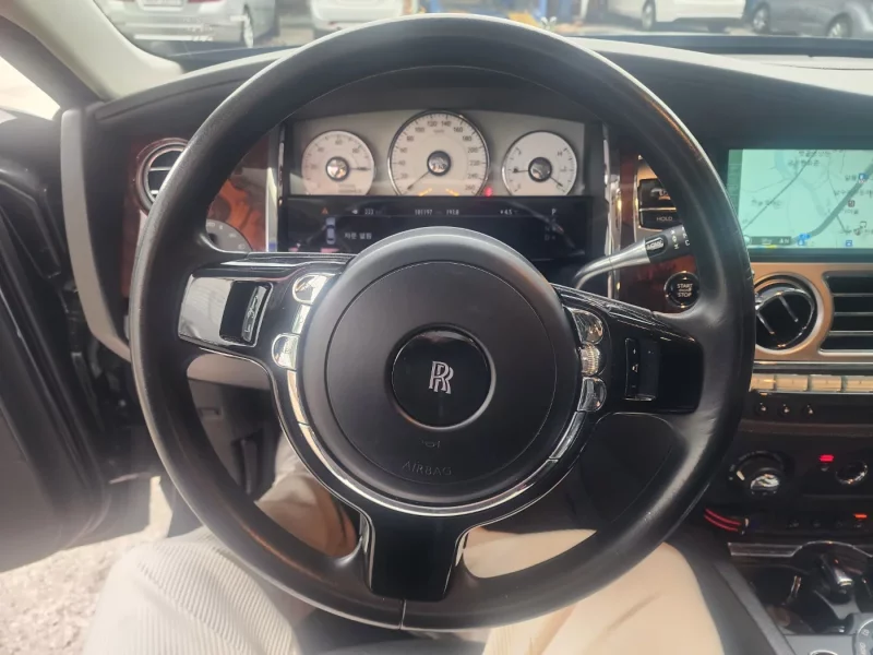 Rolls-Royce GHOST