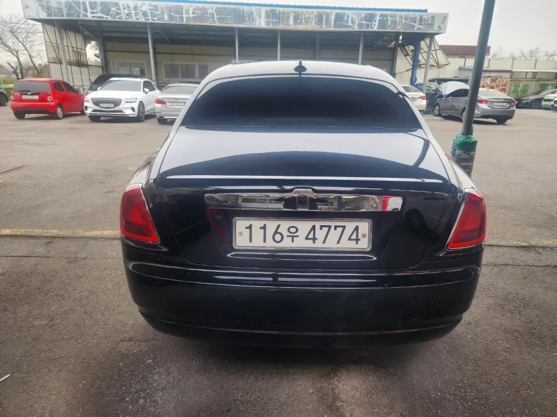 Rolls-Royce GHOST