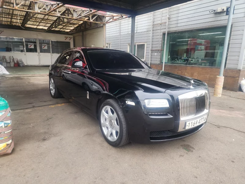 Rolls-Royce GHOST