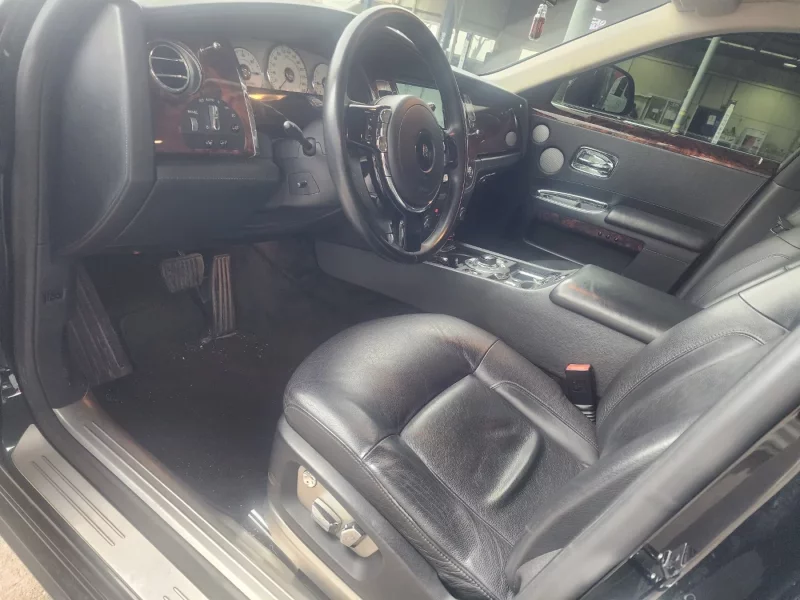 Rolls-Royce GHOST