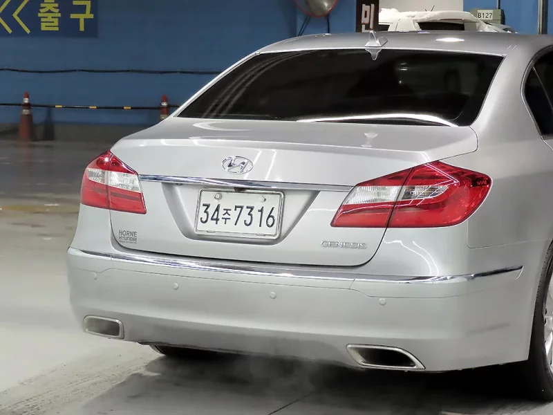 Hyundai Genesis