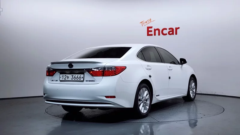 Lexus ES300h