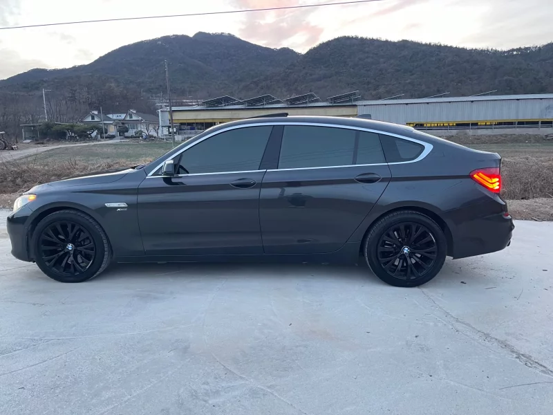 BMW 5-Series Gran Turismo