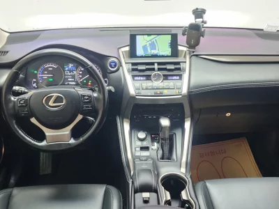 Lexus NX300h
