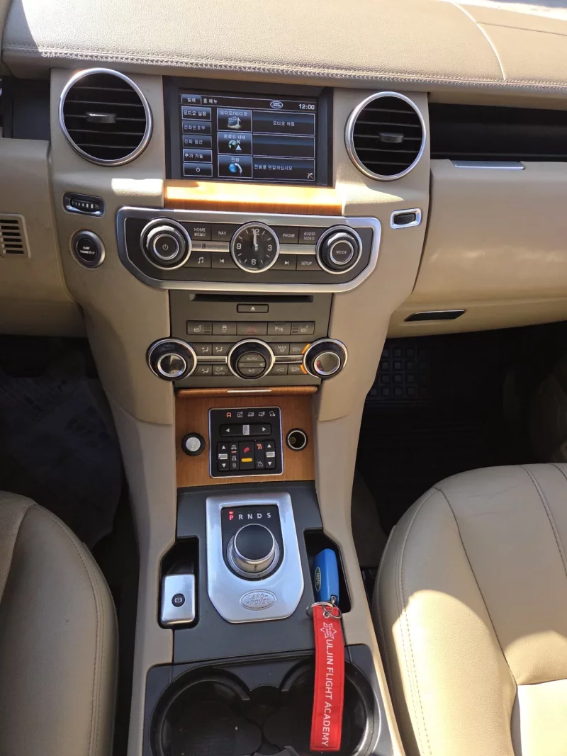 Land Rover DISCOVERY