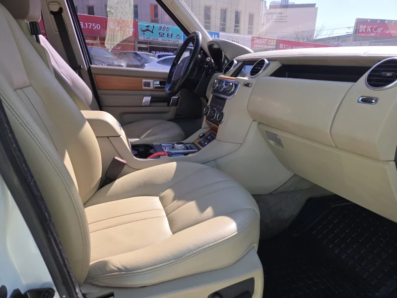 Land Rover DISCOVERY