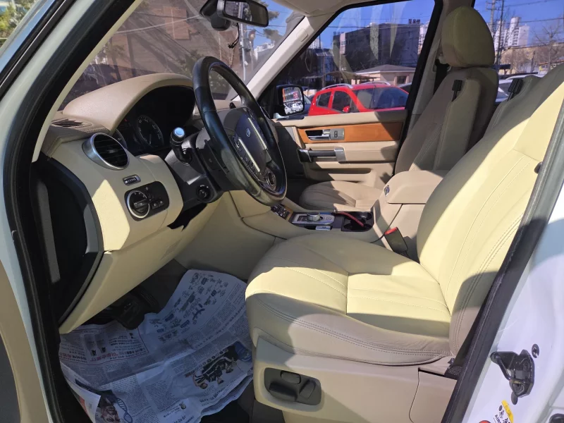 Land Rover DISCOVERY