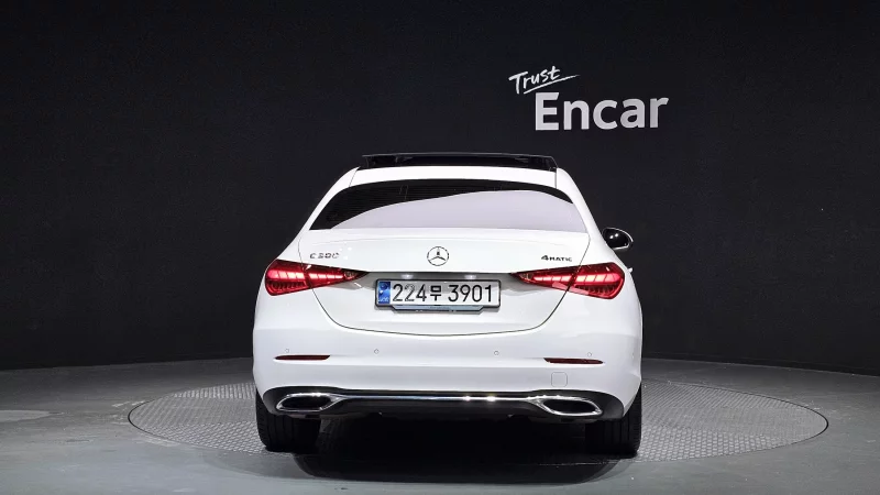 Mercedes-Benz C-Class